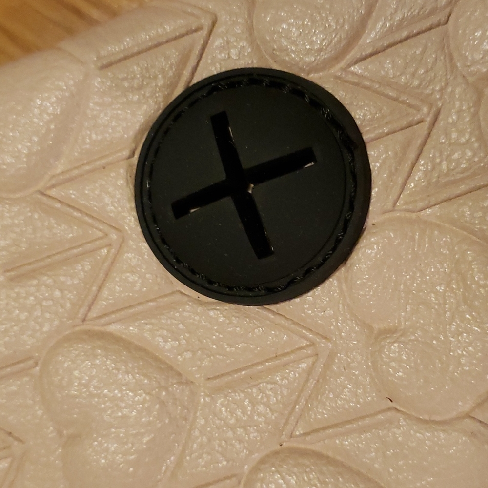 Betsey Johnson Dog Mom Crossbody Bag - Picture 3 of 6